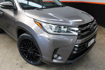 2018 Toyota HIGHLANDER - Thumbnail
