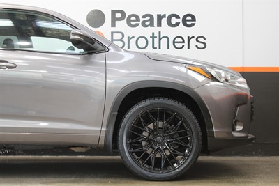 2018 Toyota HIGHLANDER - Thumbnail