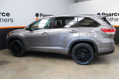 2018 Toyota HIGHLANDER - Thumbnail