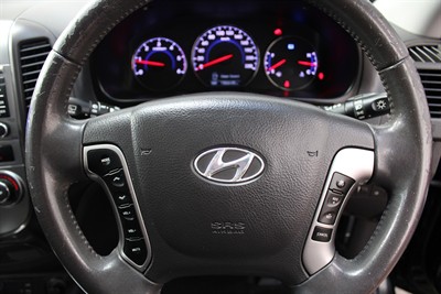 2013 Hyundai Santa Fe - Thumbnail