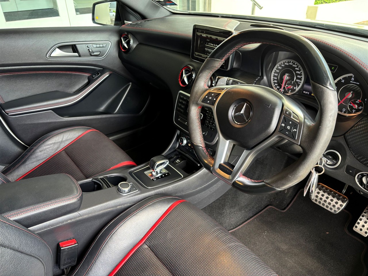 2014 Mercedes-Benz A 45