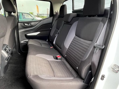 2022 Nissan Navara - Thumbnail