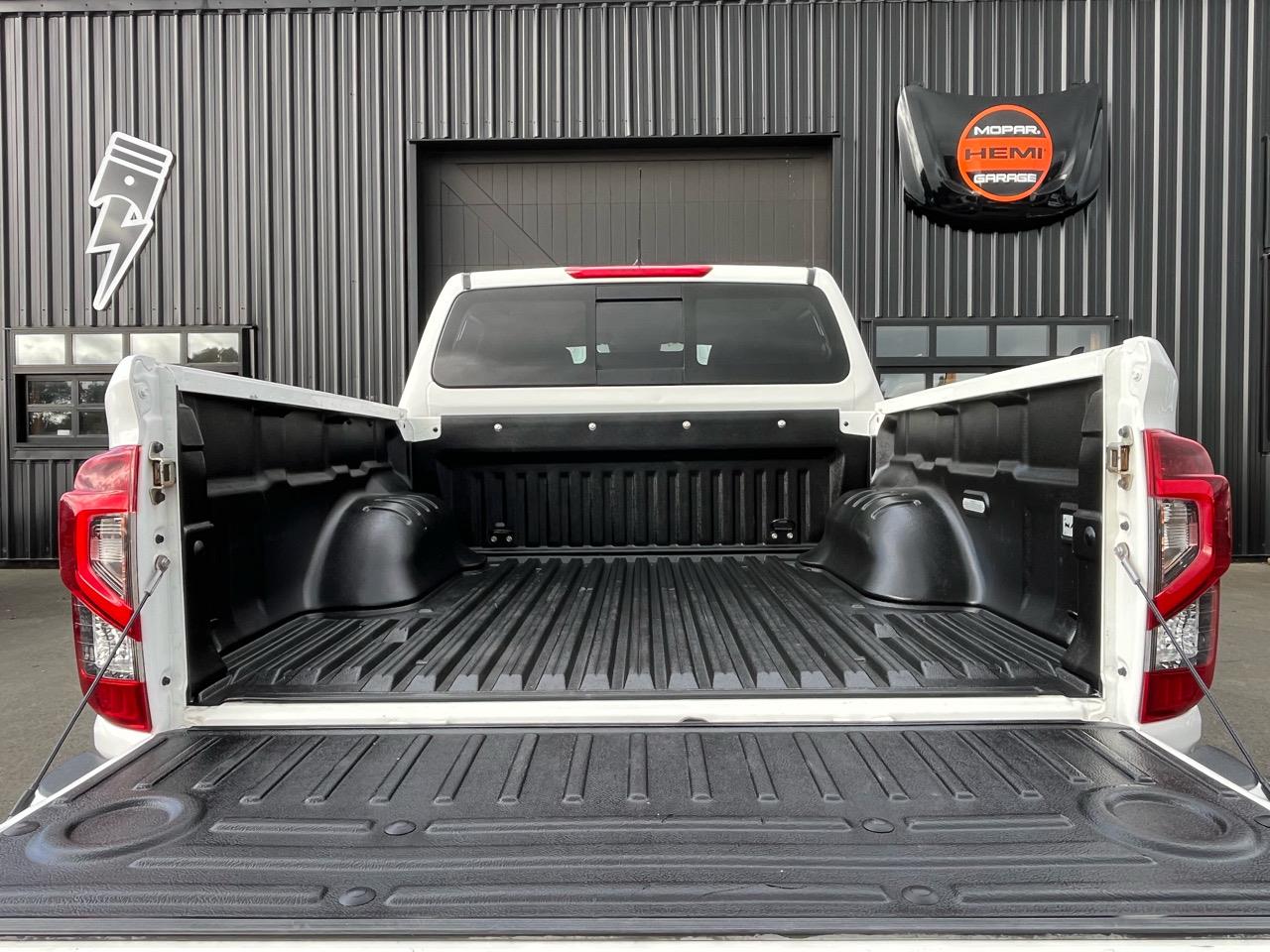 2022 Nissan Navara