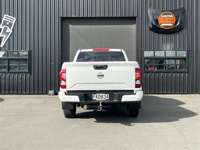 2022 Nissan Navara - Thumbnail
