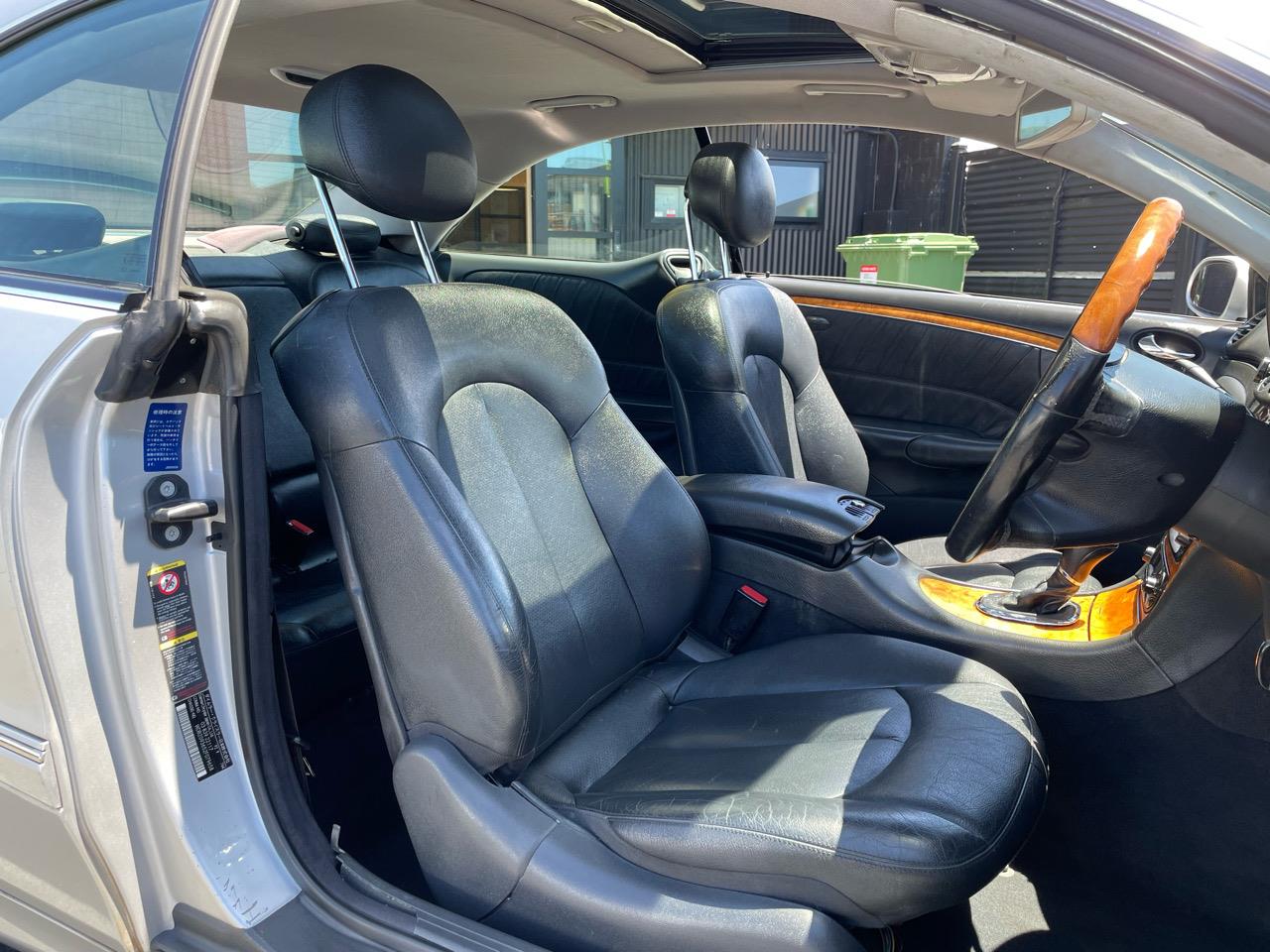 2004 Mercedes-Benz CLK 320