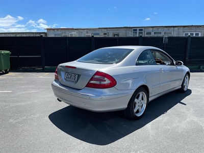 2004 Mercedes-Benz CLK 320 - Thumbnail