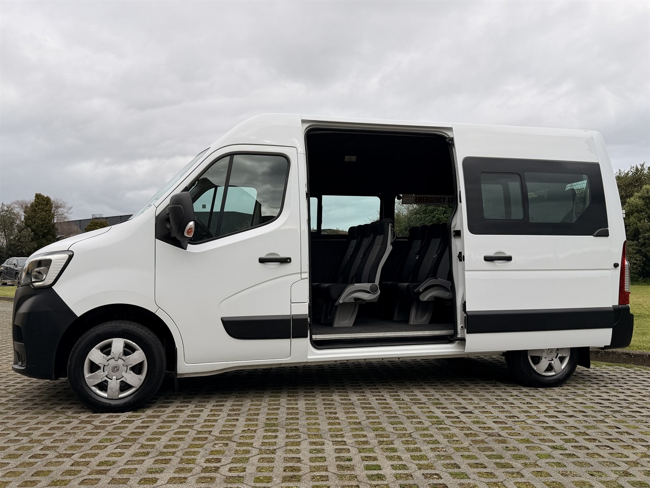 2021 Renault Master