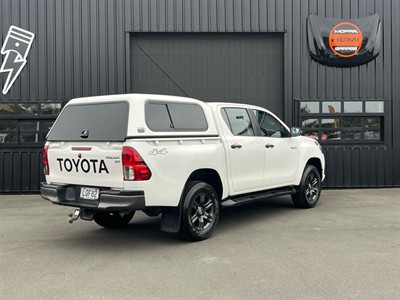 2018 Toyota Hilux - Thumbnail