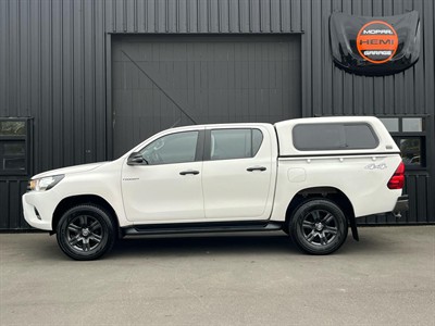 2018 Toyota Hilux - Thumbnail