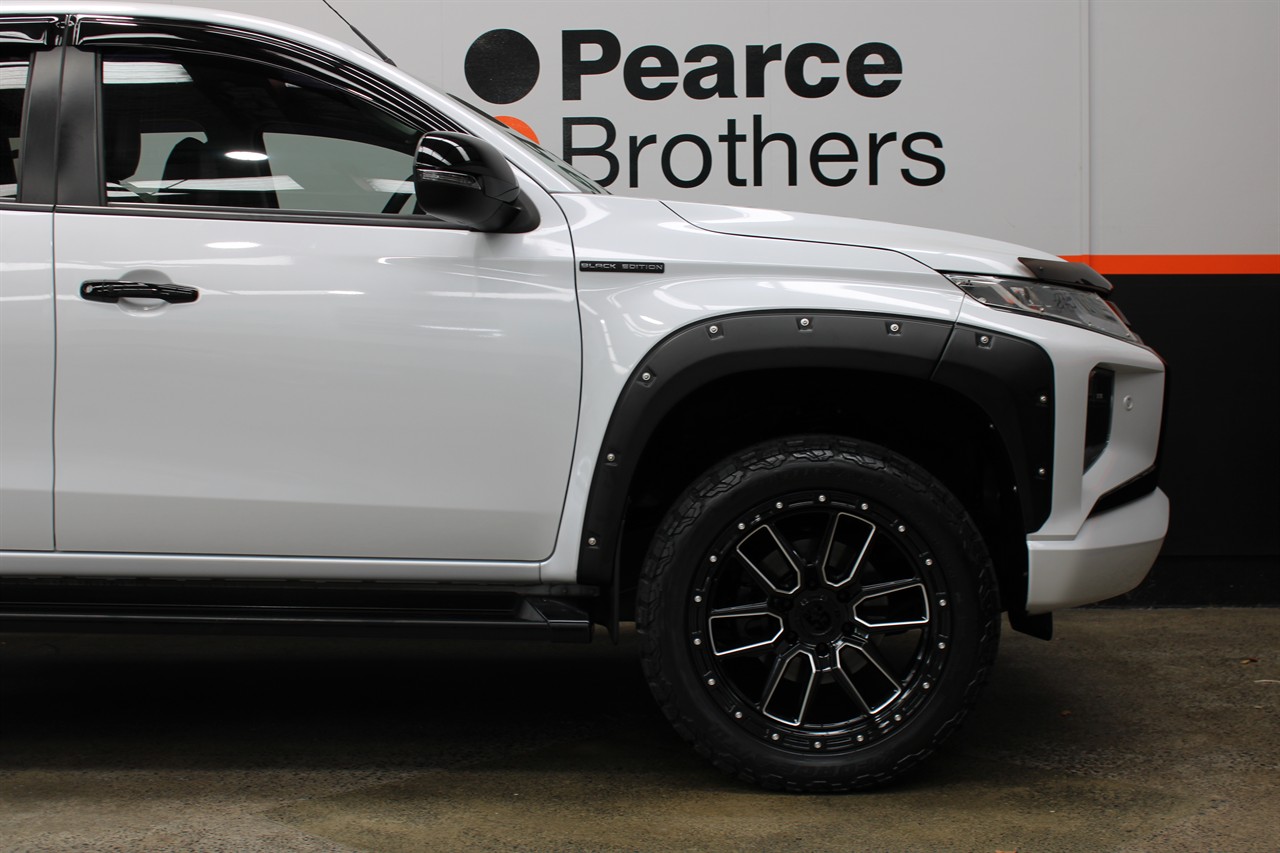 2022 Mitsubishi Triton