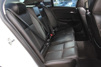 2015 Holden Commodore - Thumbnail