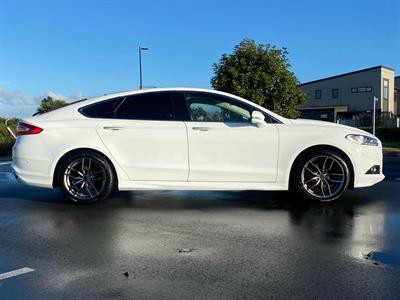 2017 Ford Mondeo - Thumbnail