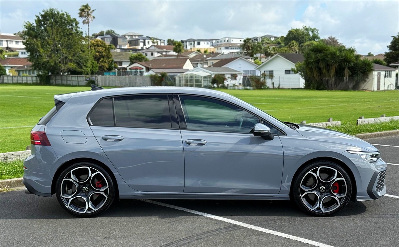 2025 Volkswagen Golf