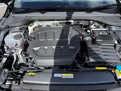 2025 Volkswagen Golf - Thumbnail