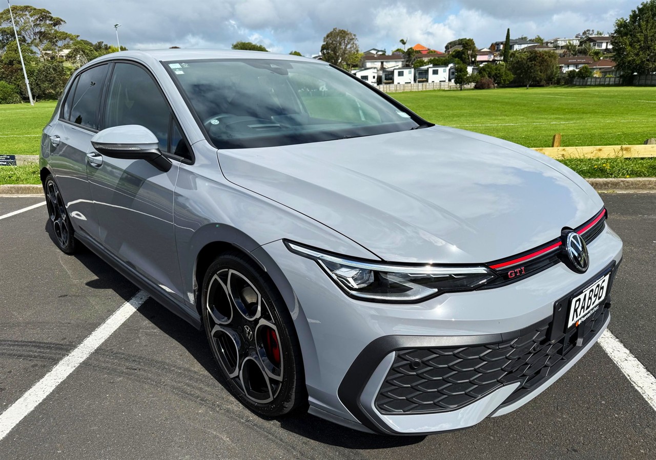 2025 Volkswagen Golf