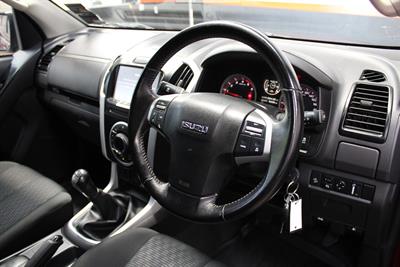 2018 Isuzu D-Max - Thumbnail