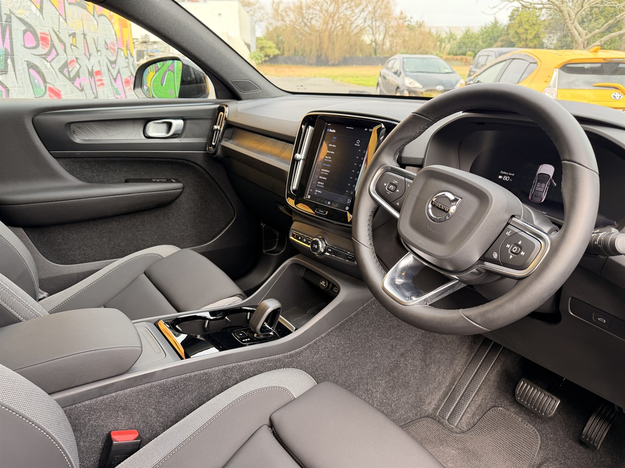 2023 Volvo C40