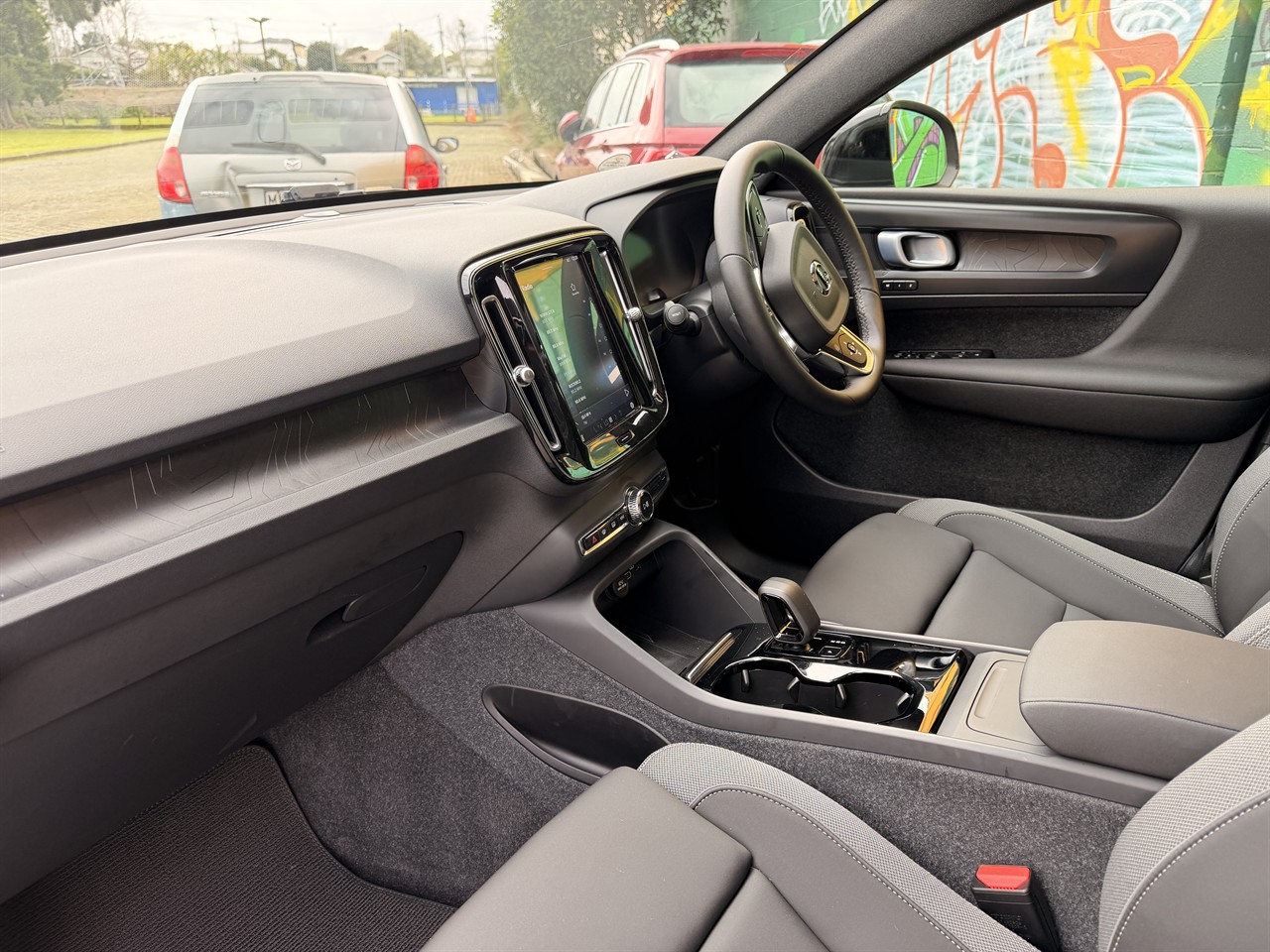 2023 Volvo C40