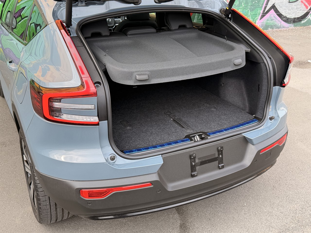 2023 Volvo C40