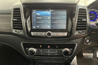 2020 Ssangyong REXTON - Thumbnail