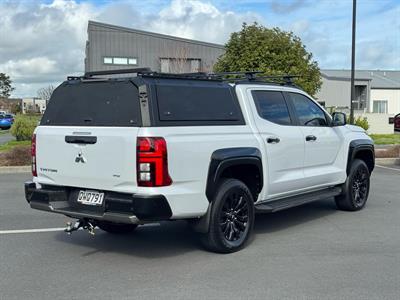 2024 Mitsubishi Triton - Thumbnail