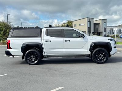 2024 Mitsubishi Triton - Thumbnail