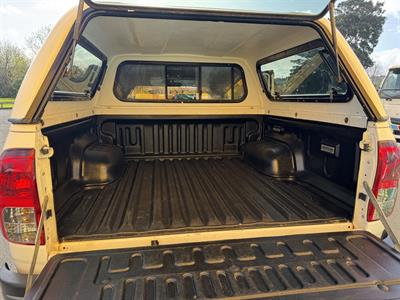 2021 Toyota Hilux - Thumbnail