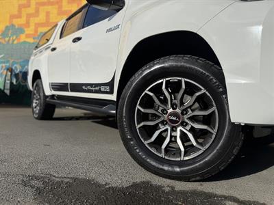 2021 Toyota Hilux - Thumbnail