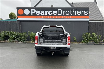 2016 Holden Colorado - Thumbnail