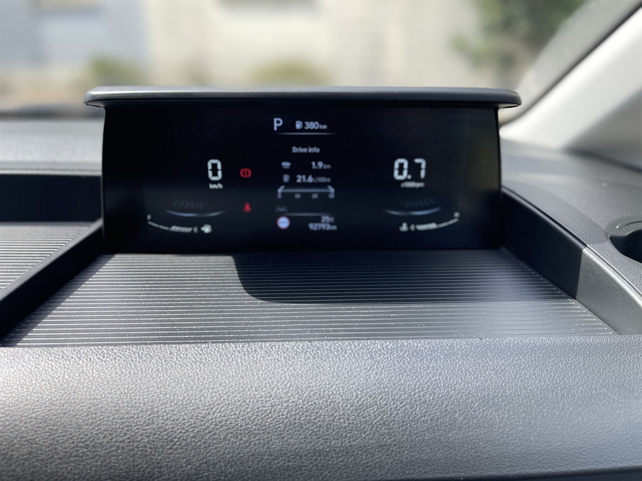 2023 Hyundai Staria Load