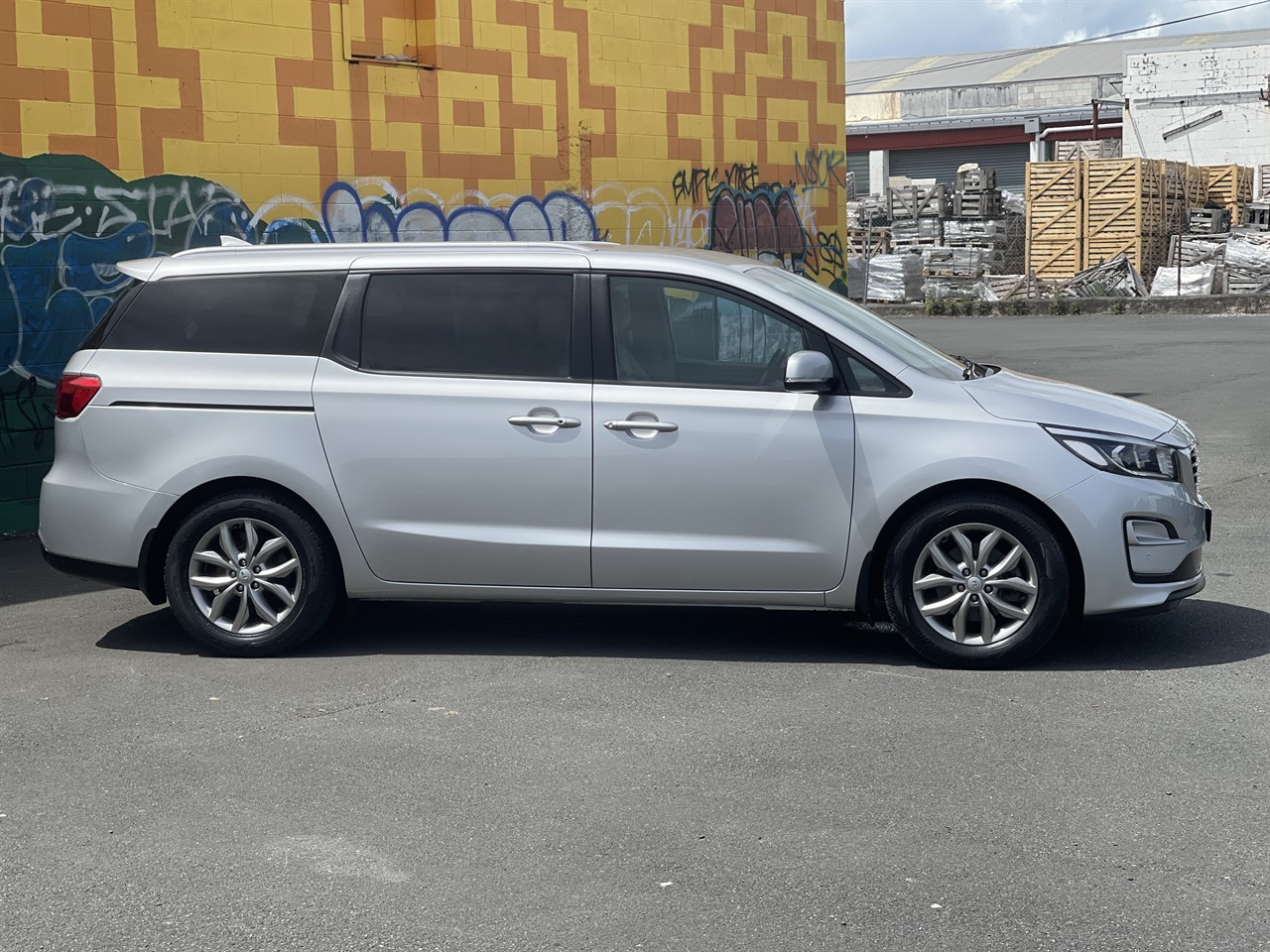 2020 Kia Carnival