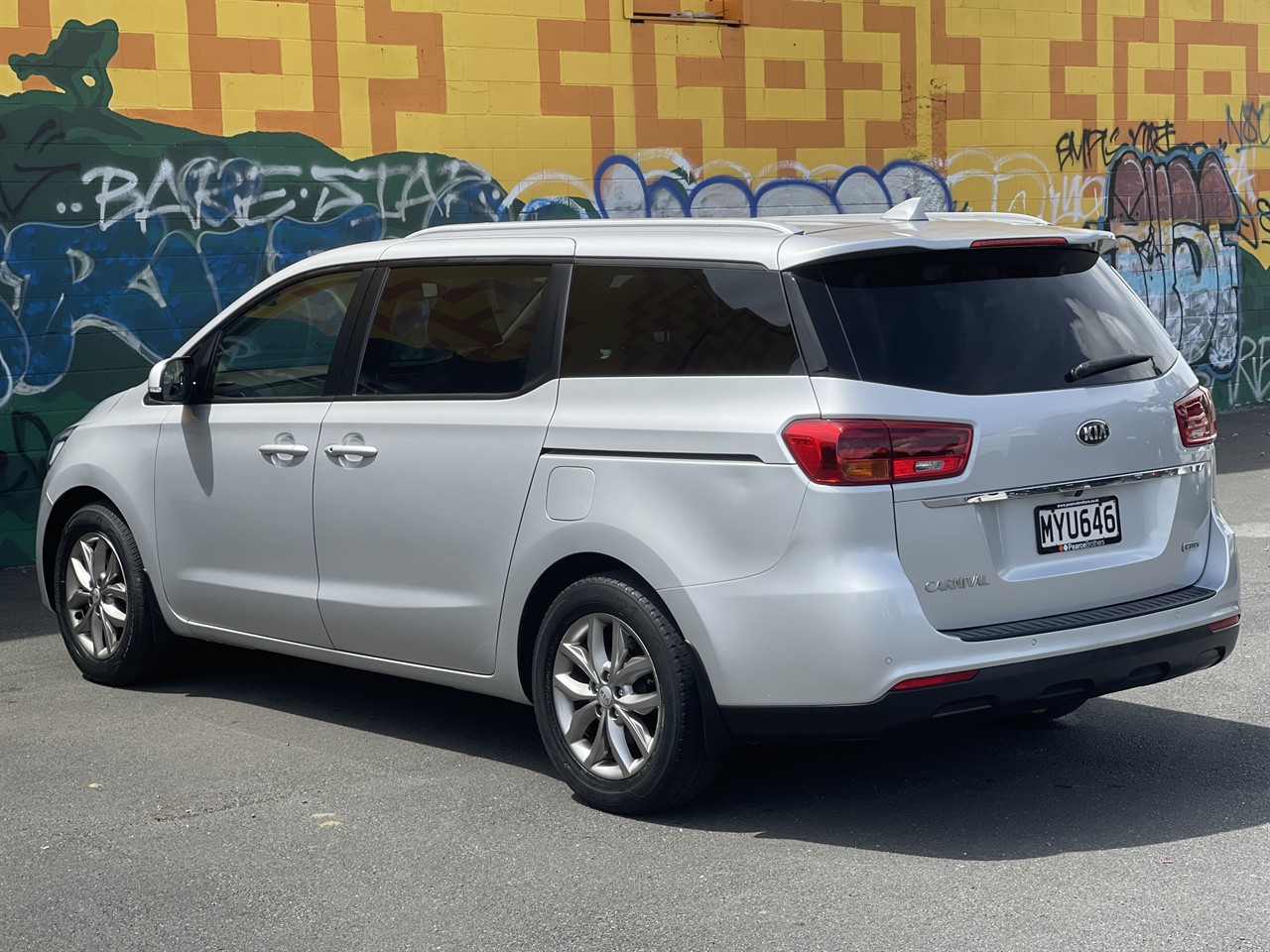 2020 Kia Carnival