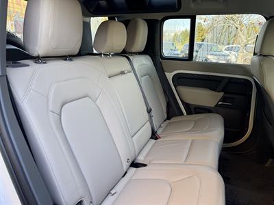 2023 Land Rover Defender - Thumbnail