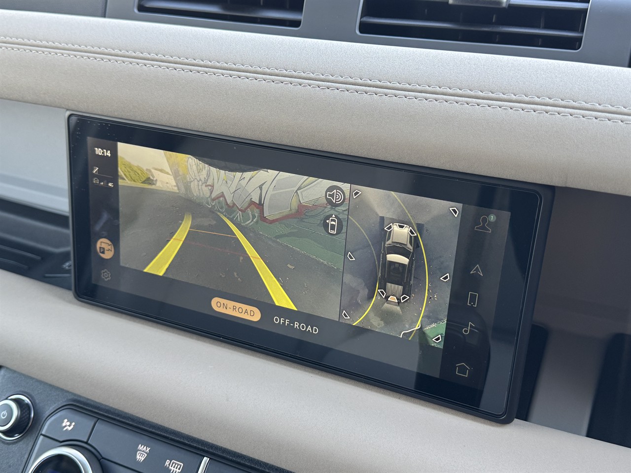2023 Land Rover Defender