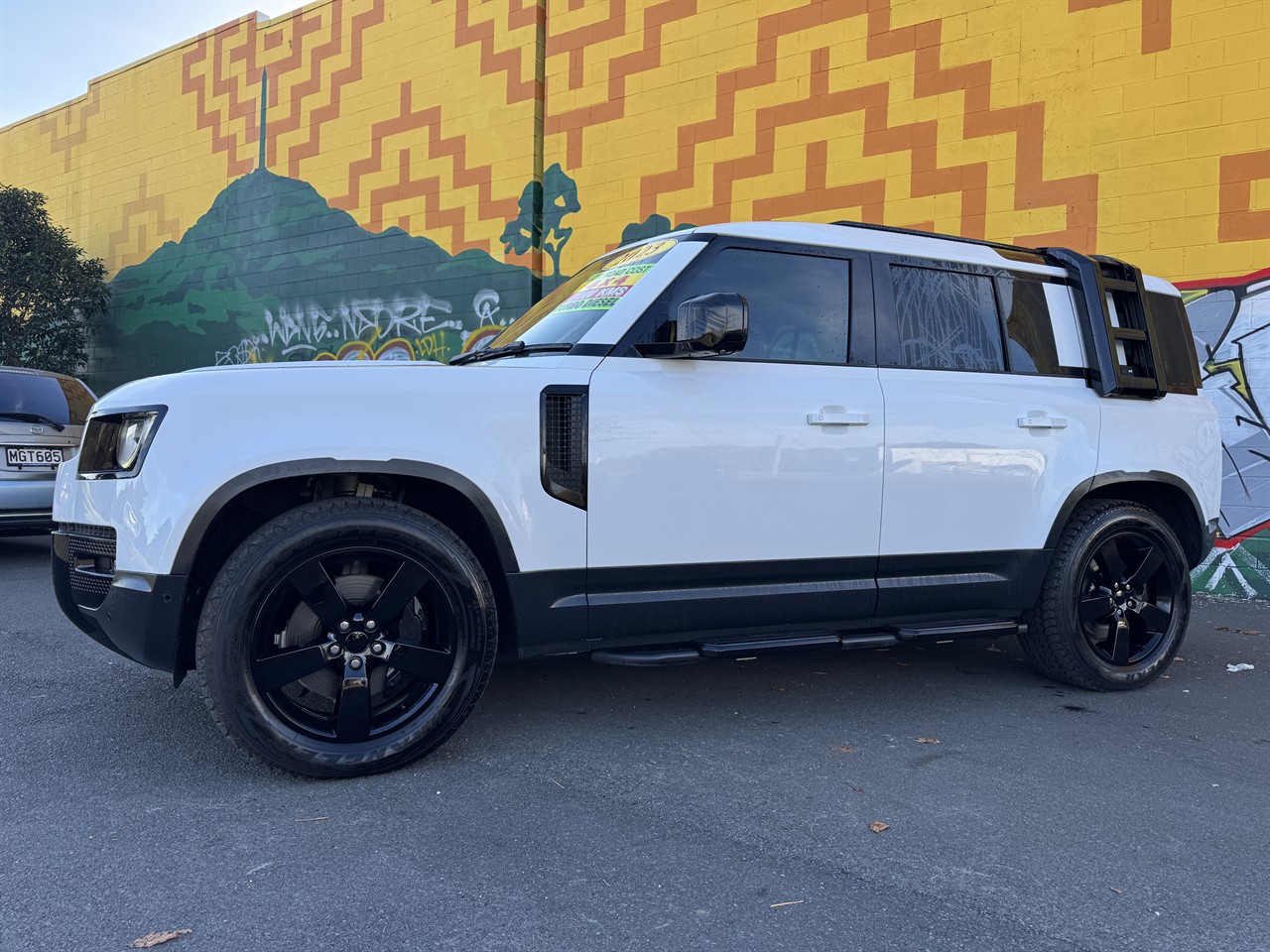 2023 Land Rover Defender