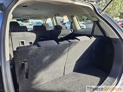 2020 Mitsubishi Outlander - Thumbnail