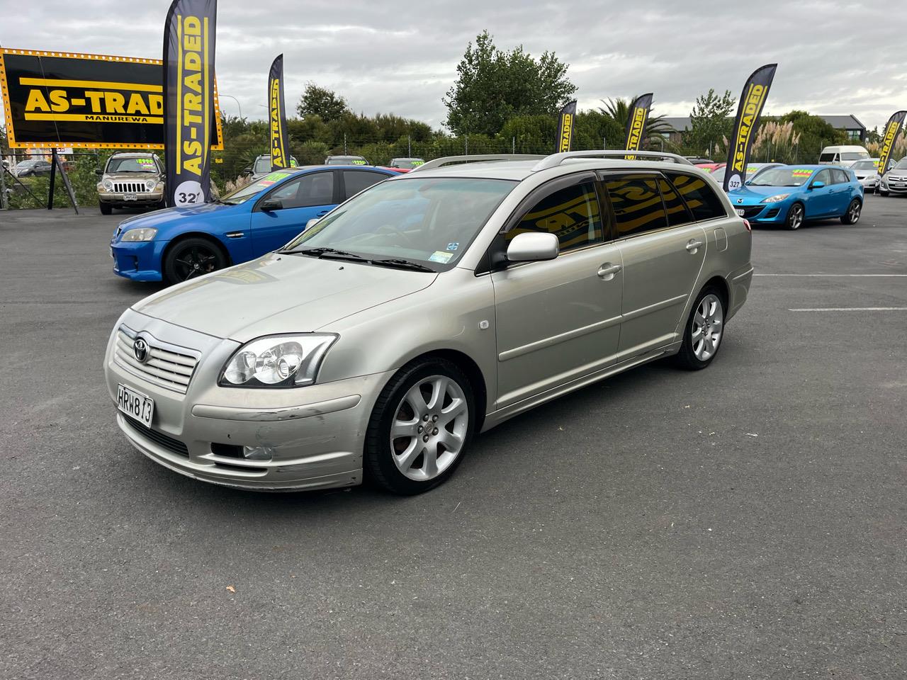 2004 Toyota AVENSIS