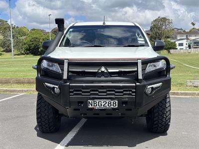 2020 Mitsubishi Triton - Thumbnail