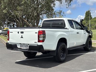 2020 Mitsubishi Triton - Thumbnail