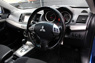 2013 Mitsubishi Lancer - Thumbnail