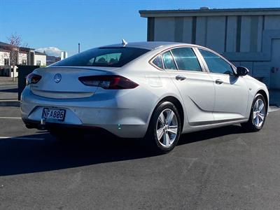 2020 Holden Commodore - Thumbnail