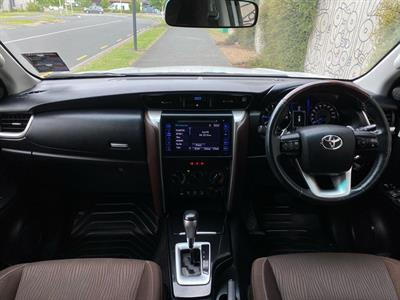2017 Toyota Fortuner - Thumbnail