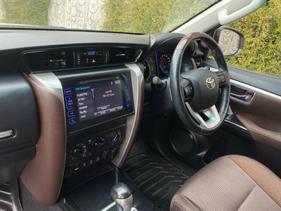 2017 Toyota Fortuner - Thumbnail