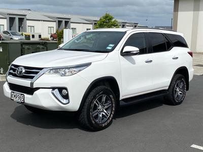 2017 Toyota Fortuner - Thumbnail