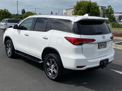 2017 Toyota Fortuner - Thumbnail