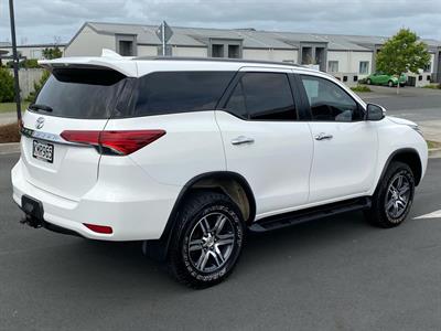 2017 Toyota Fortuner - Thumbnail