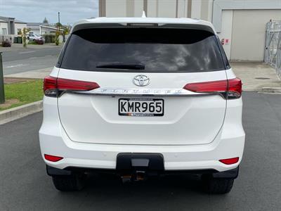 2017 Toyota Fortuner - Thumbnail