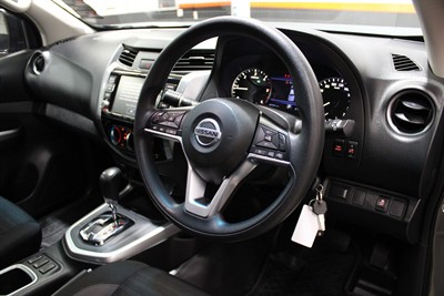 2022 Nissan Navara - Thumbnail