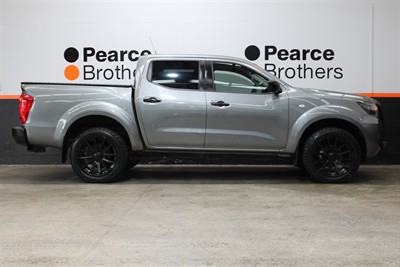 2022 Nissan Navara - Thumbnail
