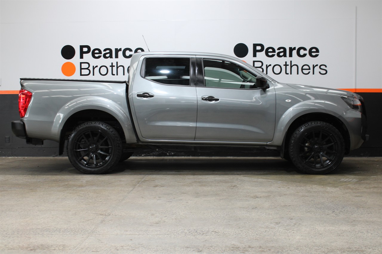 2022 Nissan Navara